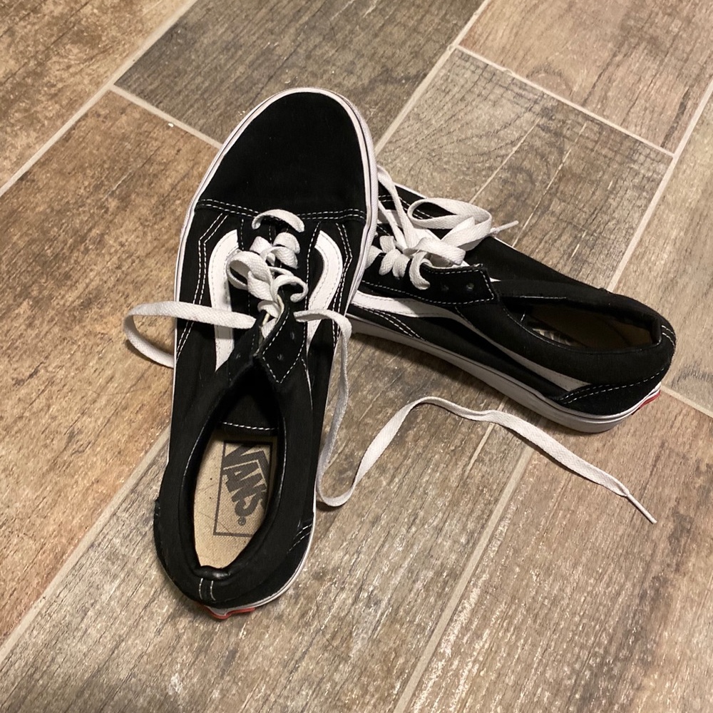 Vans Old Skool Skate Shoes- Size 8.5 Men’s